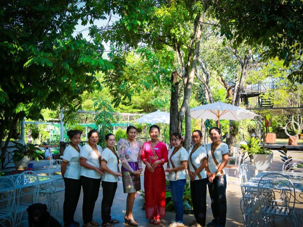 Chayada Garden House And Resort Hotel Накхонратчасима Экстерьер фото
