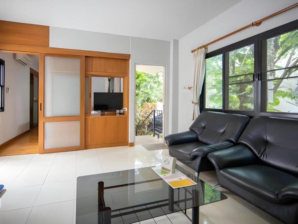 Chayada Garden House And Resort Hotel Накхонратчасима Экстерьер фото