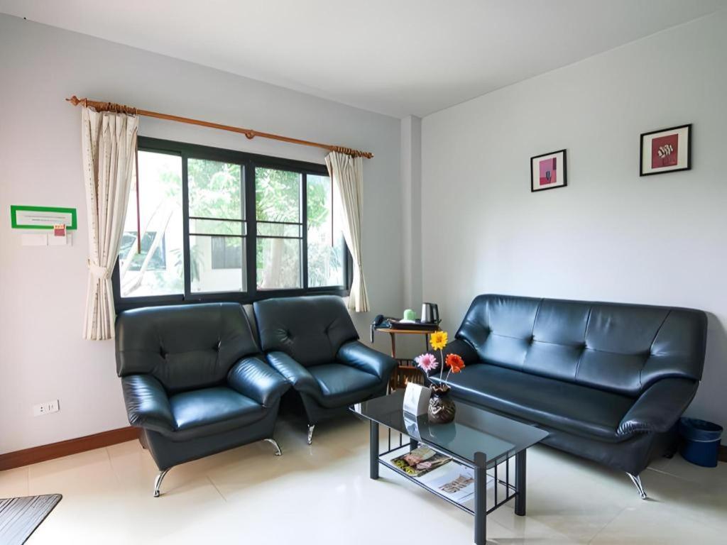 Chayada Garden House And Resort Hotel Накхонратчасима Экстерьер фото