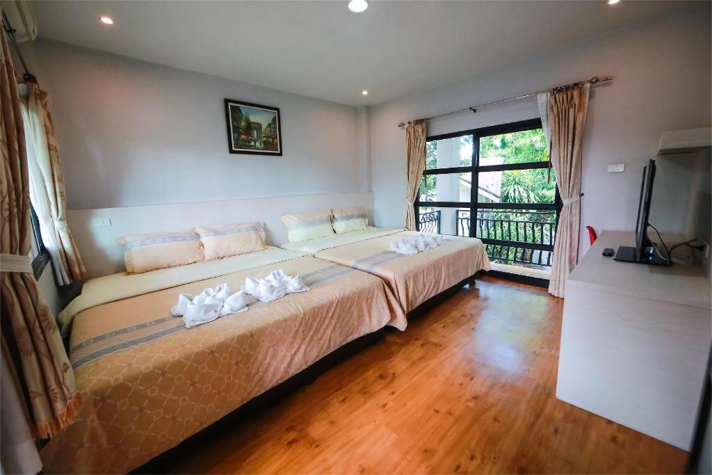 Chayada Garden House And Resort Hotel Накхонратчасима Экстерьер фото